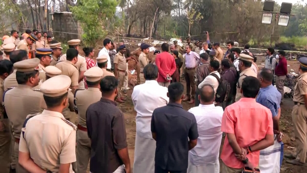 Mundathikode fireworks accident