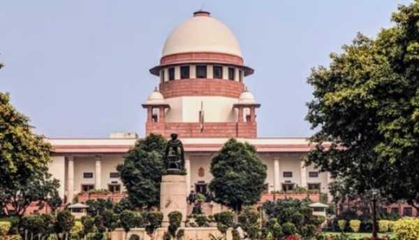 സുപ്രീം കോടതിയിൽ നിർണ്ണായക ദിനം: കേരളത്തിലെ അധ്യാപക യോഗ്യത (TET) സംബന്ധിച്ച 45 പുനഃപരിശോധനാ ഹർജികൾ ചൊവ്വാഴ്ച പരിഗണിക്കും