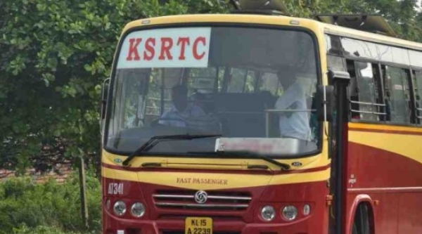 രോഗിയായ യാത്രക്കാരന് സീറ്റ് നിഷേധിച്ചു, സ്റ്റോപ്പിൽ ഇറക്കിയില്ല; കെഎസ്ആർടിസിക്ക് 30,000 രൂപ പിഴ വിധിച്ച് ഉപഭോക്തൃ കമ്മീഷൻ