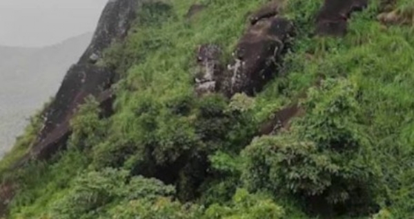 കുറ്റ്യാടി കൊരണപ്പാറ മലയിൽ കുടുങ്ങിയ യുവാക്കളെ രക്ഷപ്പെടുത്തി; മണിക്കൂറുകൾ നീണ്ട ആശങ്കയ്ക്കൊടുവിൽ ആശ്വാസം