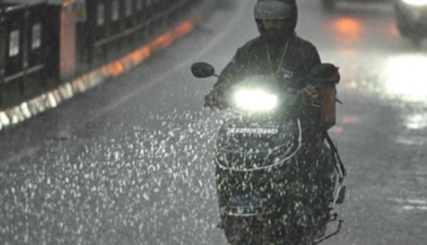 കൊടും ചൂടിന് ആശ്വാസം: കേരളത്തിൽ വേനൽ മഴ എത്തുന്നു