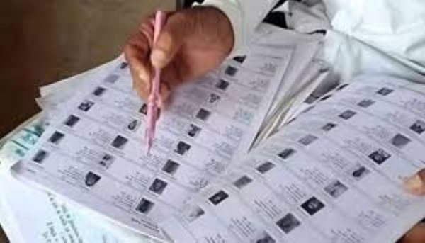 Distribution of counting forms to over 5 crore voters in the 2025 voter list across Gujarat completed