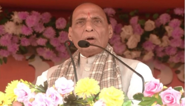 മമതയുടേത് അടിച്ചമർത്തലിന്റെയും വഞ്ചനയുടെയും ഭരണം; ബംഗാളിൽ മാറ്റം അനിവാര്യമെന്ന് രാജ്നാഥ് സിംഗ് മമതയുടേത് അടിച്ചമർത്തലിന്റെയും വഞ്ചനയുടെയും ഭരണം; ബംഗാളിൽ മാറ്റം അനിവാര്യമെന്ന് രാജ്നാഥ് സിംഗ്