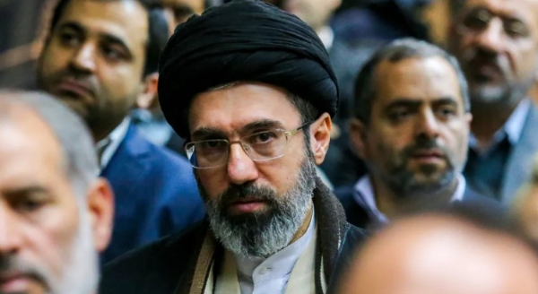 ഇറാൻ പരമോന്നത നേതാവ് മുജ്തബ ഖമേനി അബോധാവസ്ഥയിലെന്ന് റിപ്പോർട്ട്; രാജ്യം കടുത്ത രാഷ്ട്രീയ അനിശ്ചിതത്വത്തിൽ