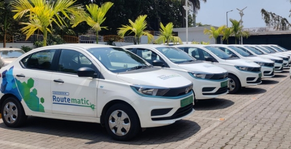 കുതിച്ചുയർന്ന് ഇന്ത്യയുടെ ഇലക്ട്രിക് വാഹന വിപണി; 2025-26 സാമ്പത്തിക വർഷത്തിൽ 246 ശതമാനം വളർച്ച