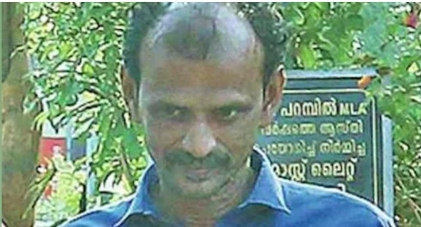 വാളയാർ ആൾക്കൂട്ട കൊലപാതകം: ജാമ്യത്തിലിറങ്ങിയ ആറാം പ്രതിയെ തൂങ്ങിമരിച്ച നിലയിൽ കണ്ടെത്തി വാളയാർ ആൾക്കൂട്ട കൊലപാതകം: ജാമ്യത്തിലിറങ്ങിയ ആറാം പ്രതിയെ തൂങ്ങിമരിച്ച നിലയിൽ കണ്ടെത്തി