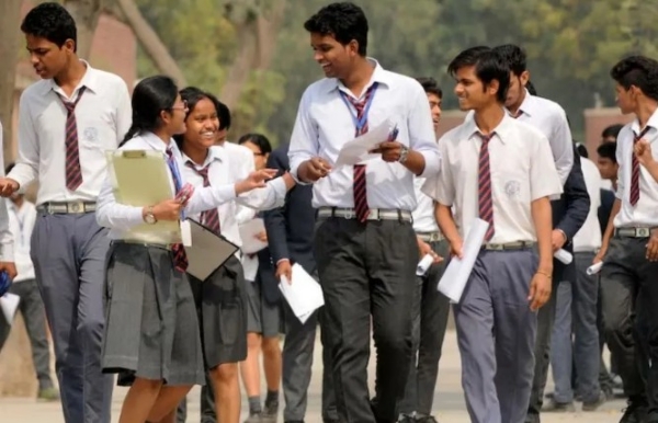 സിബിഎസ്ഇ (CBSE) സ്കൂളുകളിൽ ആറാം ക്ലാസ് മുതൽ മൂന്നാം ഭാഷാ പഠനം (R3) ഉടൻ നടപ്പിലാക്കാൻ നിർദ്ദേശം.