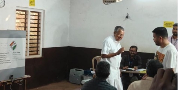 ധർമ്മടത്ത് യുഡിഎഫ് സ്ഥാനാർത്ഥിയെ തടഞ്ഞതായി പരാതി ധർമ്മടത്ത് യുഡിഎഫ് സ്ഥാനാർത്ഥിയെ തടഞ്ഞതായി പരാതി