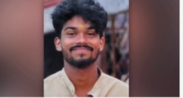 ആദിത്യന്റെ മൃതദേഹം പൊതുദർശനത്തിന് വെച്ചില്ല, സംസ്കാര ചടങ്ങിലും പങ്കെടുക്കാൻ അനുവദിച്ചില്ല; ബെംഗളൂരു ബിടിഎൽ നേഴ്സിംഗ് കോളേജിൽ വിദ്യാർത്ഥി പ്രതിഷേധം