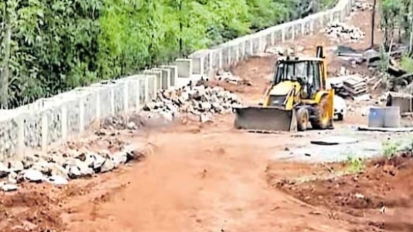 ആറളം ആനമതിൽ നിർമാണം വഴിമുട്ടുന്നു: കാലാവധി തീരാൻ ആഴ്ചകൾ മാത്രം; പൂർത്തിയായത് പകുതി ദൂരം മാത്രം