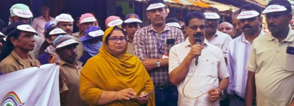 മഴക്കാലത്തെ നേരിടാൻ കോഴിക്കോട് സജ്ജം; പാളയം മാർക്കറ്റിൽ വൻ ജനകീയ ശുചീകരണം