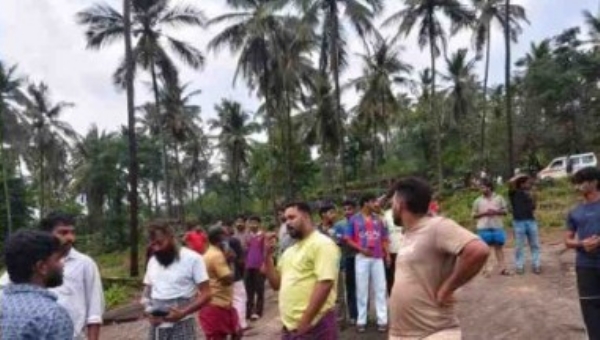 മലപ്പുറം മങ്കടയിൽ നാടിനെ നടുക്കിയ ദുരന്തം; കളിക്കിടെ മിന്നലേറ്റു നാല് വിദ്യാർത്ഥികൾ മരിച്ചു