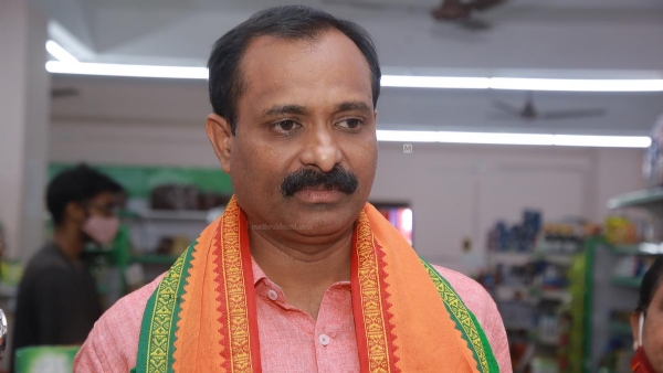 V.V.Rajesh