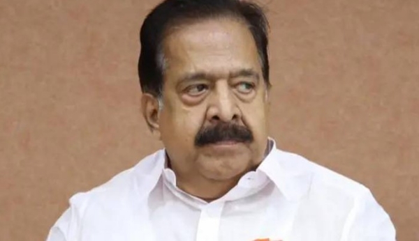 മന്ത്രിസഭാ രൂപീകരണം: നിലപാട് കടുപ്പിച്ച് രമേശ് ചെന്നിത്തല; അനുനയ നീക്കങ്ങളുമായി ഹൈക്കമാൻഡ് മന്ത്രിസഭാ രൂപീകരണം: നിലപാട് കടുപ്പിച്ച് രമേശ് ചെന്നിത്തല; അനുനയ നീക്കങ്ങളുമായി ഹൈക്കമാൻഡ്
