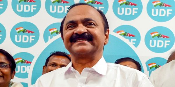 ടീം യു ഡി എഫ് റെഡി; കോൺഗ്രസിന് 11 മന്ത്രിമാർ, ‘പലരെയും ഉൾക്കൊള്ളിക്കാനായില്ലെന്ന് സതീശൻ