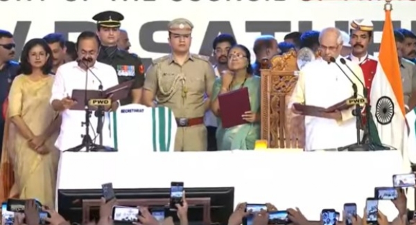 വി.ഡി. സതീശൻ മന്ത്രിസഭ അധികാരമേറ്റു; ദേശീയ നേതാക്കളുടെ വൻനിര ചടങ്ങിനെത്തി