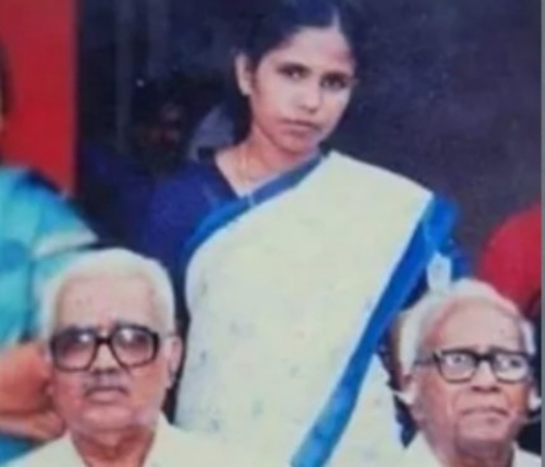 ഇ.കെ. നായനാർ എല്ലാ കാലത്തും ഒരു വികാരം, പിണറായിയുമായി താരതമ്യം ചെയ്യുന്നതിൽ അർത്ഥമില്ല: കെ.കെ. ശൈലജ ഇ.കെ. നായനാർ എല്ലാ കാലത്തും ഒരു വികാരം, പിണറായിയുമായി താരതമ്യം ചെയ്യുന്നതിൽ അർത്ഥമില്ല: കെ.കെ. ശൈലജ