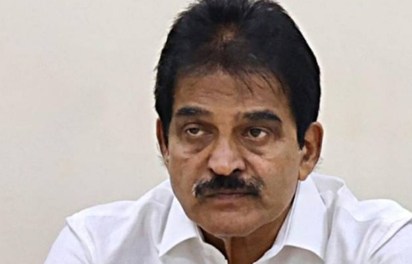രത്തൻ യു. കേൽക്കറുടെ നിയമനം: വി.ഡി. സതീശന്റെ തീരുമാനത്തെ പൂർണ്ണമായി അനുകൂലിക്കാതെ കെ.സി. വേണുഗോപാൽ; ഭരണത്തിലുള്ളവർ തീരുമാനിക്കട്ടെയെന്ന് പ്രതികരണം