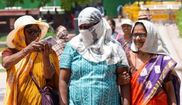 ഉത്തരേന്ത്യയിലും മധ്യേന്ത്യയിലും ഉഷ്ണതരംഗം അതിരൂക്ഷമാകുന്നു; കടുത്ത ജാഗ്രതാ നിർദേശവുമായി കാലാവസ്ഥാ വകുപ്പ്
