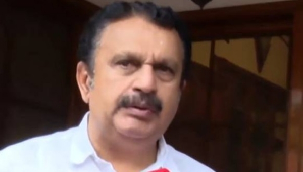 ശബരിമല സ്വർണക്കൊള്ള: ‘കേസന്വേഷണത്തിൽ തൃപ്തനല്ല, അയ്യപ്പന്റെ സ്വർണ്ണം കട്ടവരെ വെറുതെ വിടില്ല’; കെ മുരളീധരൻ ശബരിമല സ്വർണക്കൊള്ള: ‘കേസന്വേഷണത്തിൽ തൃപ്തനല്ല, അയ്യപ്പന്റെ സ്വർണ്ണം കട്ടവരെ വെറുതെ വിടില്ല’; കെ മുരളീധരൻ