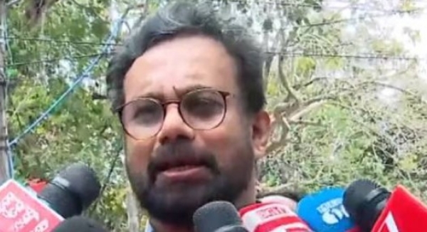 ഇഡി റെയ്ഡ് രാഷ്ട്രീയ വേട്ടയാടൽ; പ്രതിപക്ഷത്തിന്റേത് തിരഞ്ഞെടുപ്പ് ഒത്തുകളിയെന്ന് ജോൺ ബ്രിട്ടാസ് എംപി