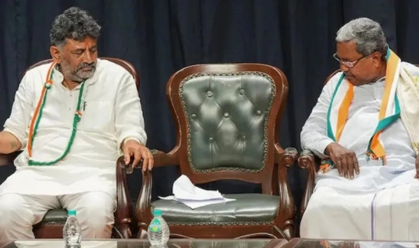 കർണാടകയിൽ നിർണായക രാഷ്ട്രീയ നീക്കം; മൂന്ന് ഉപമുഖ്യമന്ത്രിമാർ ഉണ്ടായേക്കുമെന്ന് സൂചന, സിദ്ധരാമയ്യ ഇന്ന് രാജിവെച്ചേക്കും