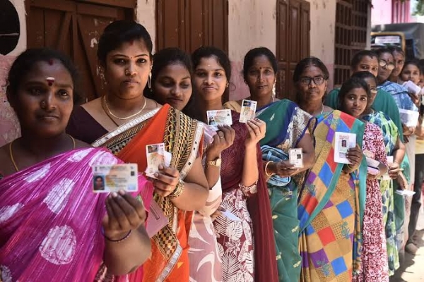 തമിഴ്നാട് നിയമസഭാ തിരഞ്ഞെടുപ്പ്: 85.10 ശതമാനം പോളിംഗ്; പുരുഷന്മാരെ പിന്നിലാക്കി വനിതാ വോട്ടർമാർ