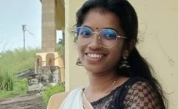 നെടുമങ്ങാട് ഒന്നര വയസ്സുകാരന്റെ മരണം: കുഞ്ഞിനെ രണ്ടാനച്ഛൻ ക്രൂരമായി മർദിക്കുന്നത് കണ്ടെന്ന് അമ്മ; അമ്മയുടെയും രണ്ടാനച്ഛന്റെയും അറസ്റ്റ് രേഖപ്പെടുത്തി