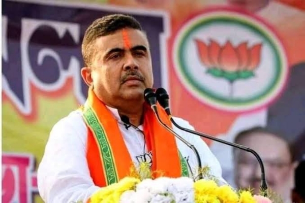 ബംഗാളിൽ രാഷ്ട്രീയ ഭൂകമ്പം; തൃണമൂലിനെ പിന്നിലാക്കി ബിജെപി മുന്നേറ്റം, പകുതിയിലധികം സീറ്റുകളിൽ ലീഡ്