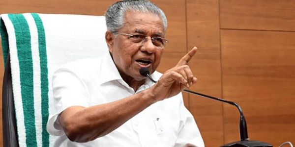 മുഖ്യമന്ത്രിയും 14 മന്ത്രിമാരും പിന്നില്; സിപിഎം കോട്ടകള് എല്ലാം തകര്ന്നടിഞ്ഞു