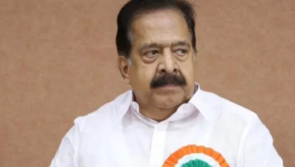 മുഖ്യമന്ത്രിയെ തീരുമാനിക്കുന്നത് ഹൈക്കമാൻഡ്, സോഷ്യൽ മീഡിയയല്ല’; വിട്ടുവീഴ്ചയില്ലാത്ത നിലപാടുമായി രമേശ് ചെന്നിത്തല
