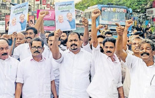ഇരിട്ടിയിൽ അപ്രതീക്ഷിത രാഷ്ട്രീയ നീക്കം: വി.ഡി. സതീശനായി തെരുവിലിറങ്ങി കോൺഗ്രസ് പ്രവർത്തകർ; സണ്ണി ജോസഫിന്റെ മണ്ഡലത്തിൽ ‘പട നയിച്ചവൻ ഭരിക്കട്ടെ’ മുദ്രാവാക്യങ്ങൾ