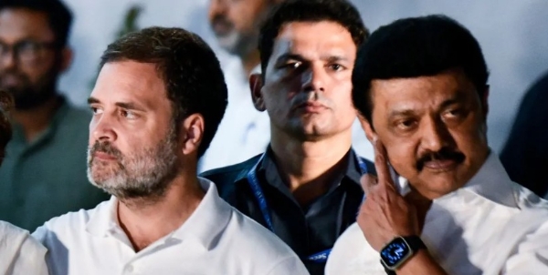 ഡിഎംകെ-എഐഎഡിഎംകെ സഖ്യ അഭ്യൂഹം: ആരാണ് വഞ്ചകൻ? എം.കെ സ്റ്റാലിനെതിരെ ആഞ്ഞടിച്ച് മാണിക്യം ടാഗോർ
