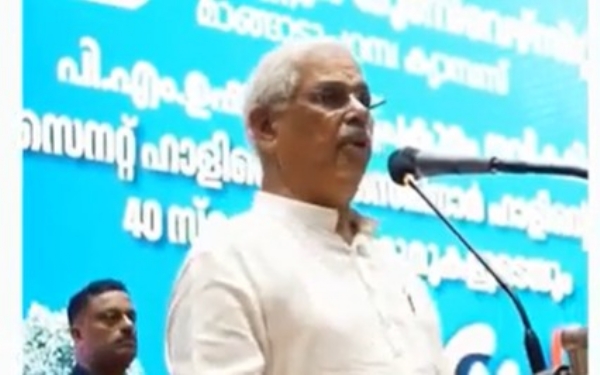 ക്യാംപസുകളിൽ രാഷ്ട്രീയം പാടില്ല; വിദ്യാഭ്യാസ മേഖലയെ തകർക്കുമെന്ന് ഗവർണറുടെ മുന്നറിയിപ്പ് ക്യാംപസുകളിൽ രാഷ്ട്രീയം പാടില്ല; വിദ്യാഭ്യാസ മേഖലയെ തകർക്കുമെന്ന് ഗവർണറുടെ മുന്നറിയിപ്പ്