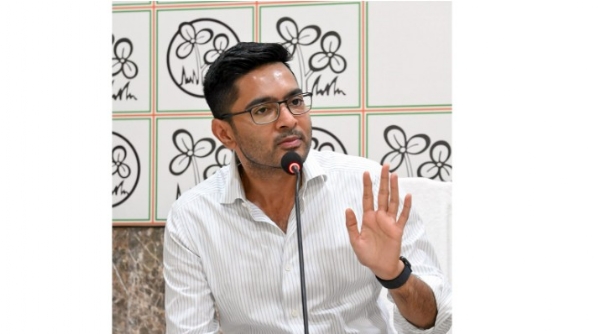 വ്യാജ ഒപ്പിട്ട കേസ്: അഞ്ചംഗ പ്രത്യേക അന്വേഷണ സംഘത്തെ നിയോഗിച്ച് ബംഗാൾ സി.ഐ.ഡി; ചോദ്യം ചെയ്യലിന് ഹാജരാകാതെ അഭിഷേക് ബാനർജി