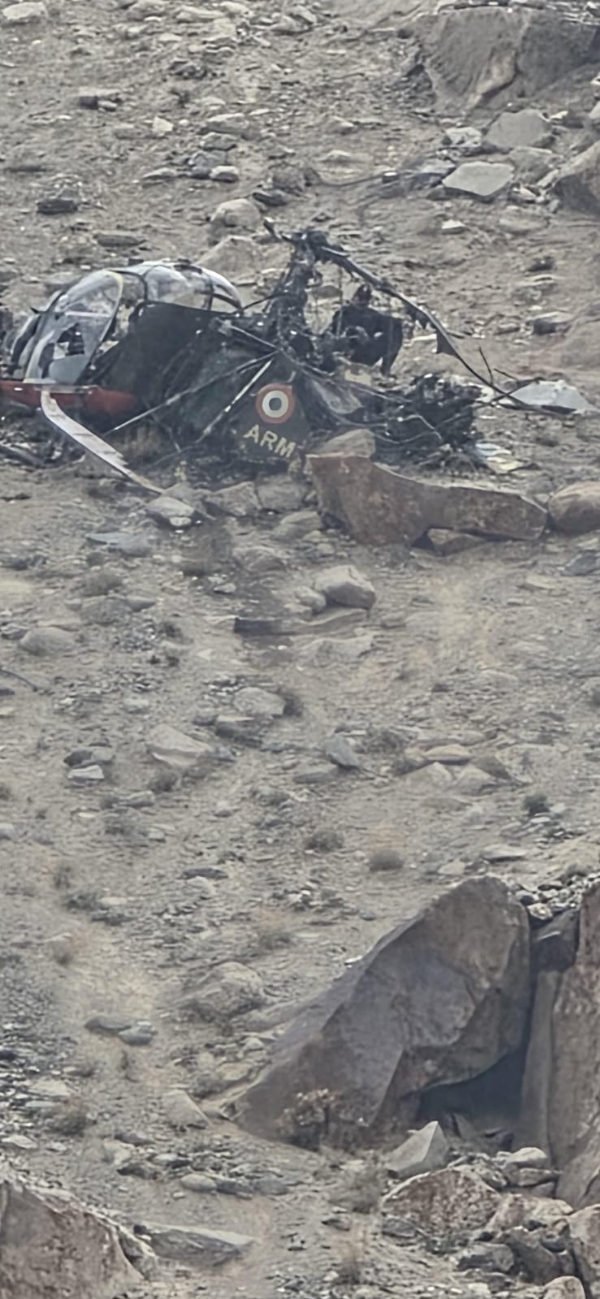 3 Army officers survive helicopter crash in Leh on Wednesday