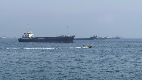 ATTACKS ON COMMERCIAL VESSELS ATTACKS ON COMMERCIAL VESSELS