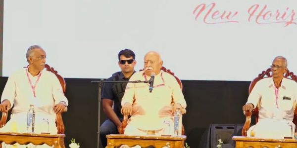 ആർ എസ്സ് എസ്സിന് മുൻ മാതൃകകളില്ല, മറ്റെന്തിനെയെങ്കിലും കാണിച്ച് ഇതുപോലെയാണ് ആർ എസ്സ് എസ്സ് എന്ന് സമീകരിക്കാനാകില്ല- സർ സംഘ ചാലക്