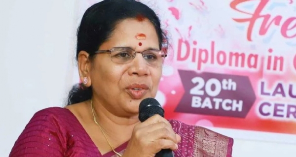 പ്രിയദർശിനി സൗജന്യ യാത്രാ പദ്ധതി ഉദ്ഘാടനം: തന്നെ ക്ഷണിച്ചില്ലെന്ന് കണ്ണൂർ മേയർ പി. ഇന്ദിര; മുഖ്യമന്ത്രിക്കും ഗതാഗത മന്ത്രിക്കും പരാതി നൽകി പ്രിയദർശിനി സൗജന്യ യാത്രാ പദ്ധതി ഉദ്ഘാടനം: തന്നെ ക്ഷണിച്ചില്ലെന്ന് കണ്ണൂർ മേയർ പി. ഇന്ദിര; മുഖ്യമന്ത്രിക്കും ഗതാഗത മന്ത്രിക്കും പരാതി നൽകി