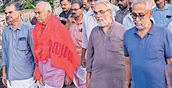 സിപിഎം വിലക്ക് ലംഘിച്ചു; പയ്യന്നൂരിൽ വി. കുഞ്ഞിക്കൃഷ്ണൻ എംഎൽഎയ്ക്ക് കനത്ത സുരക്ഷയിലും ആവേശോജ്ജ്വല സ്വീകരണം