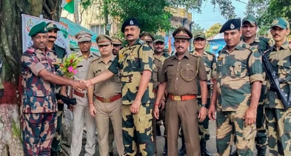 ഇന്ത്യ-ബംഗ്ലാദേശ് അതിർത്തി ചർച്ചകൾക്ക് ന്യൂഡൽഹിയിൽ തുടക്കം: അതിർത്തി വേലി, കടന്നുകയറ്റം, സുരക്ഷ എന്നിവ പ്രധാന അജണ്ടകൾ ഇന്ത്യ-ബംഗ്ലാദേശ് അതിർത്തി ചർച്ചകൾക്ക് ന്യൂഡൽഹിയിൽ തുടക്കം: അതിർത്തി വേലി, കടന്നുകയറ്റം, സുരക്ഷ എന്നിവ പ്രധാന അജണ്ടകൾ