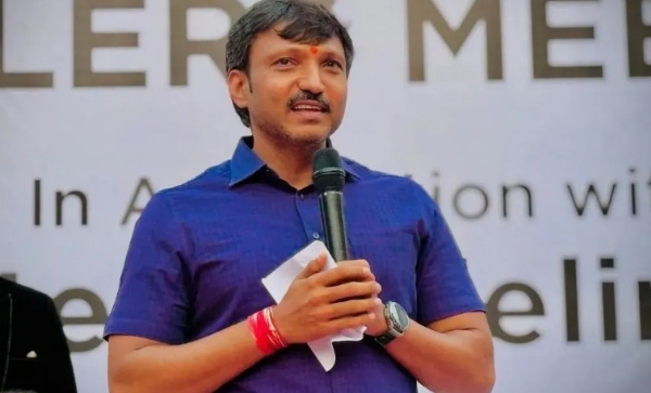 : ധാരാശിവ് എം.പി ഓംരാജെ നിംബാൽക്കർ ഏക്നാഥ് ഷിൻഡെയുടെ ശിവസേനയിലേക്ക്