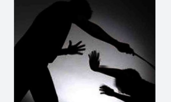 ഇടുക്കിയിൽ ഏഴാം ക്ലാസുകാരന് അധ്യാപകന്റെ ക്രൂര മർദനം; മുട്ടിൽ നിർത്തിച്ച് കാലിൽ ചവിട്ടിയെന്ന് പരാതി, പൊലീസ് അന്വേഷണം ആരംഭിച്ചു