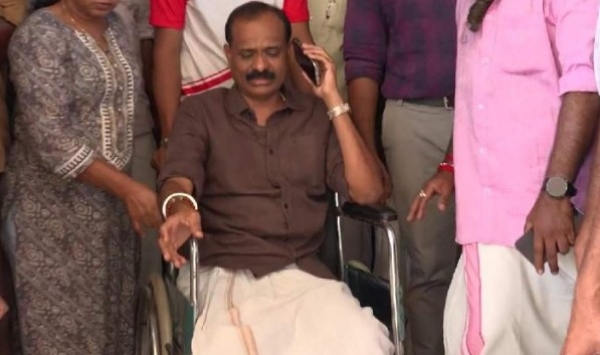 തിരുവനന്തപുരം കോർപ്പറേഷൻ സംഘർഷം: മേയർ വി.വി. രാജേഷും ഡെപ്യൂട്ടി മേയറും പ്രതികൾ; സി.പി.ഐ.എം – ബി.ജെ.പി നേതാക്കൾക്കെതിരെ നാല് കേസുകൾ