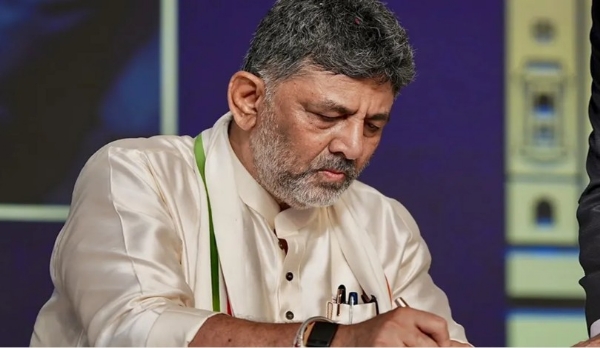 കർണാടകയിൽ വിദ്യാർത്ഥികൾക്ക് സൌജന്യ ബസ് പാസ്; കർഷകർക്കും യുവാക്കൾക്കും വൻ പ്രഖ്യാപനങ്ങളുമായി മുഖ്യമന്ത്രി ഡി.കെ. ശിവകുമാർ