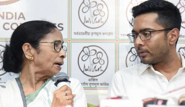 ബംഗാളിലെ തൃണമൂൽ പിളർപ്പ് ഒരു ‘ട്രെയിലർ’ മാത്രം; മമതയ്ക്ക് മുന്നിലുള്ള യഥാർത്ഥ വെല്ലുവിളി പാർലമെന്റിലോ?