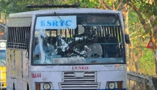 യു.ഡി.എഫിന്റെ തിരഞ്ഞെടുപ്പ് വാഗ്ദാനം: കെ.എസ്.ആർ.ടി.സിയിലെ സ്ത്രീകളുടെ സൗജന്യയാത്ര ഓർഡിനറികളിൽ മാത്രമാകും
