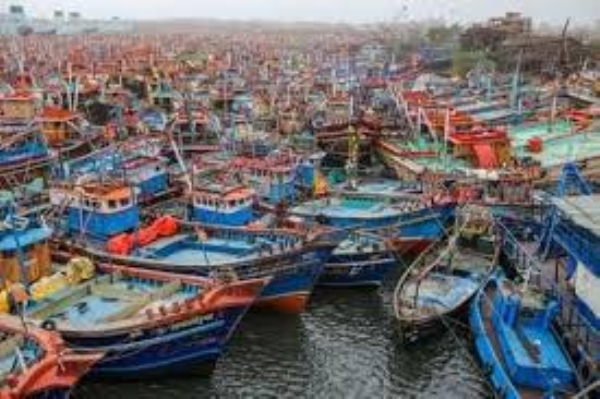 fishing boats in veraval fishing boats in veraval