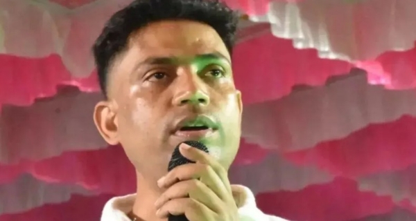 തൃണമൂൽ കോൺഗ്രസ് നേതാവ് ജഹാംഗീർ ഖാനെ അഞ്ച് ദിവസത്തെ പോലീസ് കസ്റ്റഡിയിൽ വിട്ടു തൃണമൂൽ കോൺഗ്രസ് നേതാവ് ജഹാംഗീർ ഖാനെ അഞ്ച് ദിവസത്തെ പോലീസ് കസ്റ്റഡിയിൽ വിട്ടു