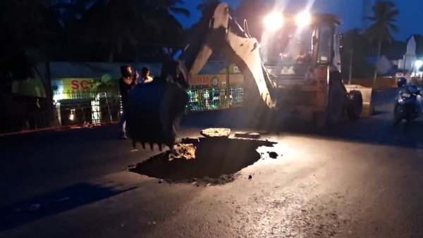NH 66 FLYOVER SINKHOLE CHERTHALA